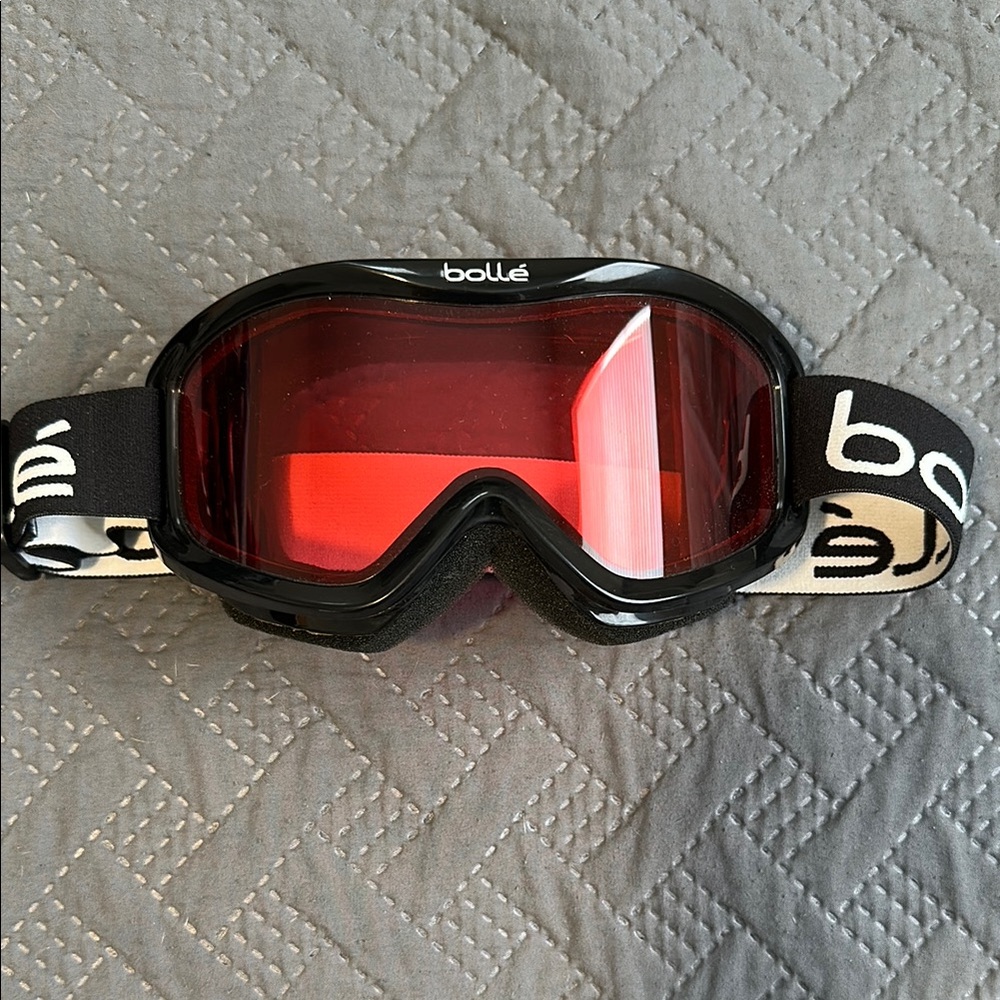 Bollé Black and Pink Ski Goggles 🏂